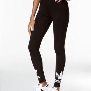 Black and white leggings never worn